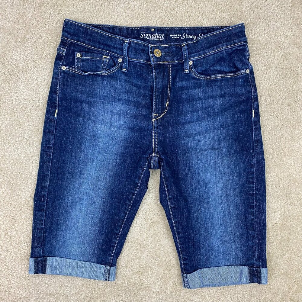 Signature Levi Strauss & Co. Modern Skinny Shorts - Size 8